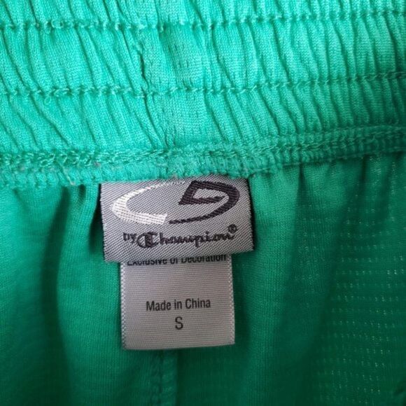 Girls Essential Athletic Shorts Green White Training Shorts Small - Picture 6 of 6